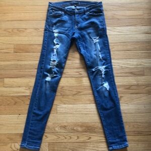 Flying Monkey Platinum Distressed Skinny Jeans. Size 28.